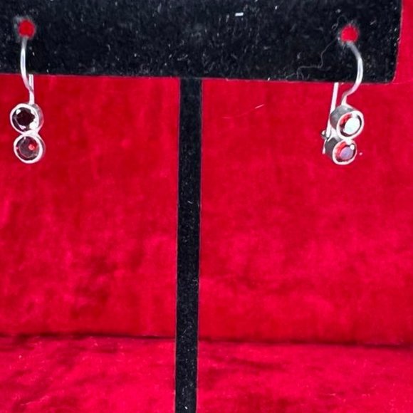 Cute Sterling Silver Garnet Earrings - Picture 3 of 5